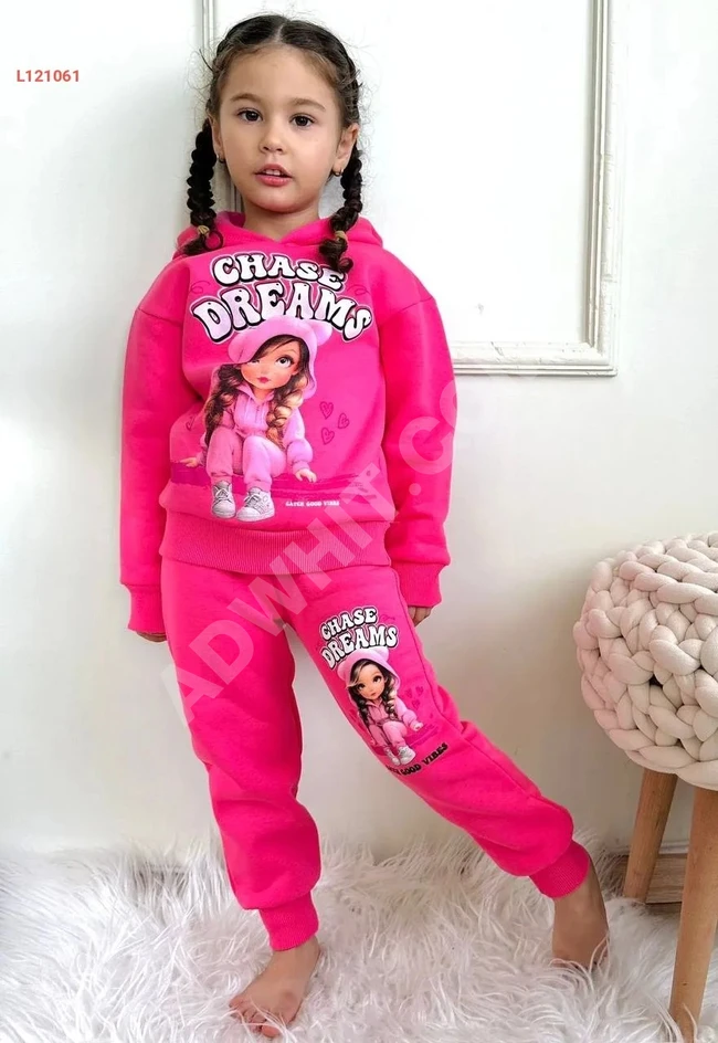 Girls' pajamas with long sleeves and a cap