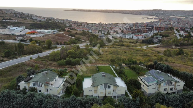 For sale, a duplex villa with a sea view in Buyukcekmece