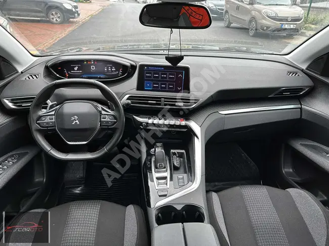 سيارة بدون أخطاء، بدون طلاء، بدون حوادث، بسطح زجاجي Peugeot 3008 بلون الإطلاق