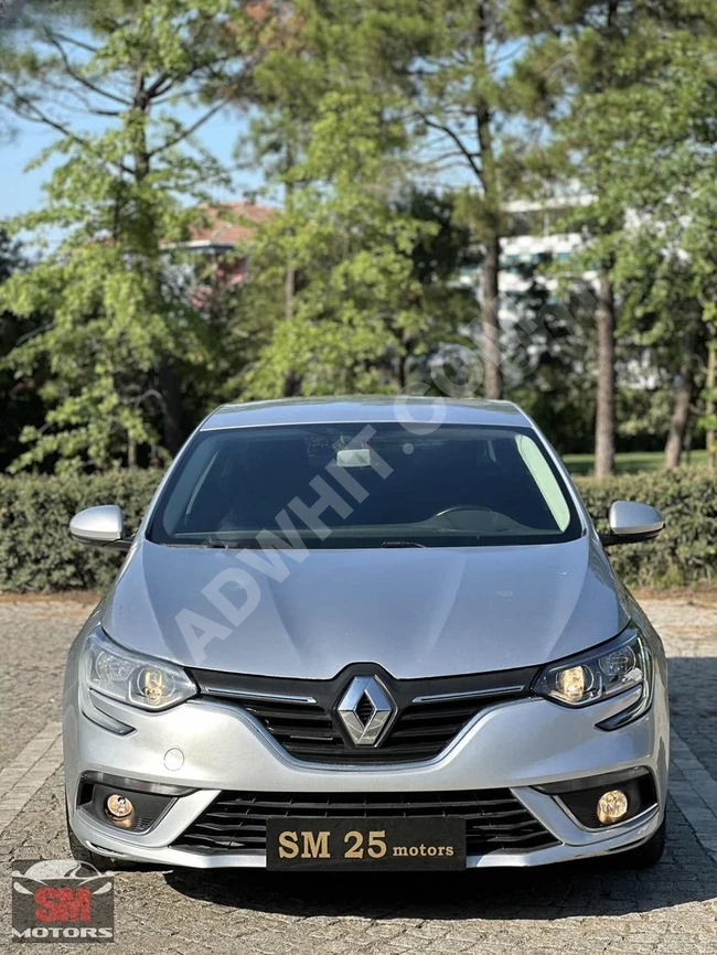 Megane 4 model 2018 with a down payment of 350,000 Turkish Lira from SM 25 MOTOR'S,