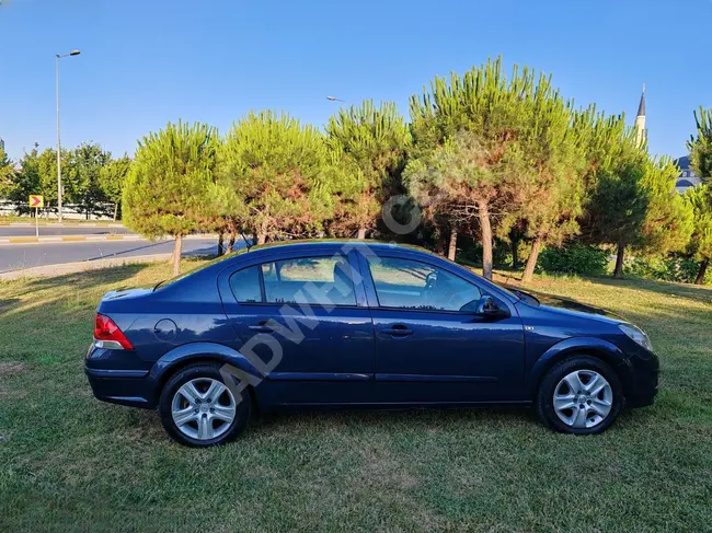 Opel Astra 1.6 EASYTRONIC 2010