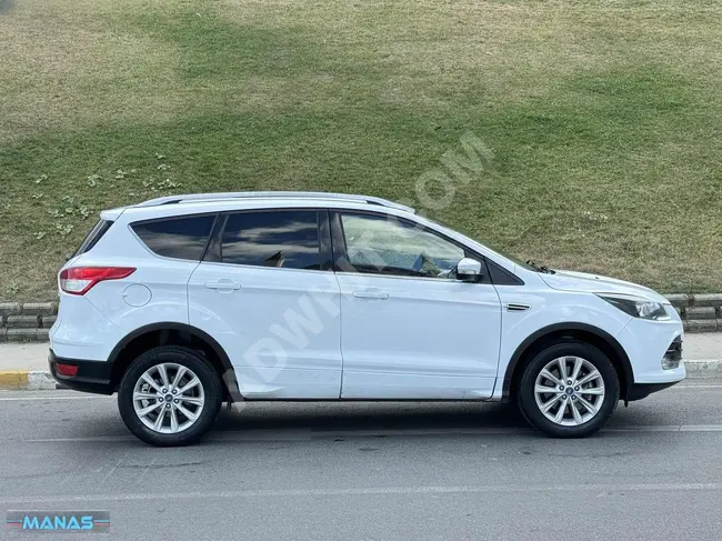 فورد KUGA موديل 2015 سقف زجاجي 140000 كم طلاء موضعي واحد