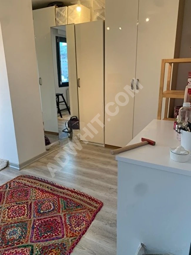 From TİAMO: 3+1 apartment in a 2-year-old building, 120 square meters, equipped with a closed parking lot, elevator, and American kitchen, open and spacious