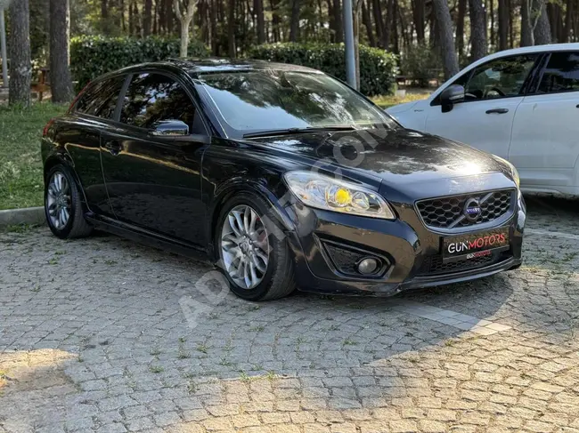 VOLVO C30 1.6 D PREMİUM SUNROOF KREDİ KARTI 12 TAKSİT