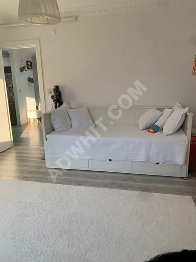 From TİAMO: 3+1 apartment in a 2-year-old building, 120 square meters, equipped with a closed parking lot, elevator, and American kitchen, open and spacious