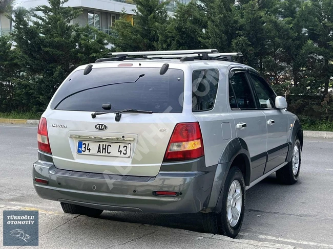 سيارة كيا سورينتو موديل 2007، سعة 2.5 CRDi، 4x4، أوتوماتيك.