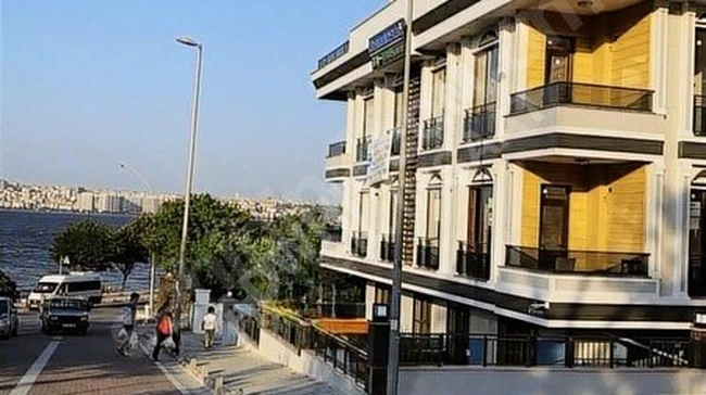 Apartment resembling a villa for sale with a lake view and a large garden in GÜMÜŞ PALA