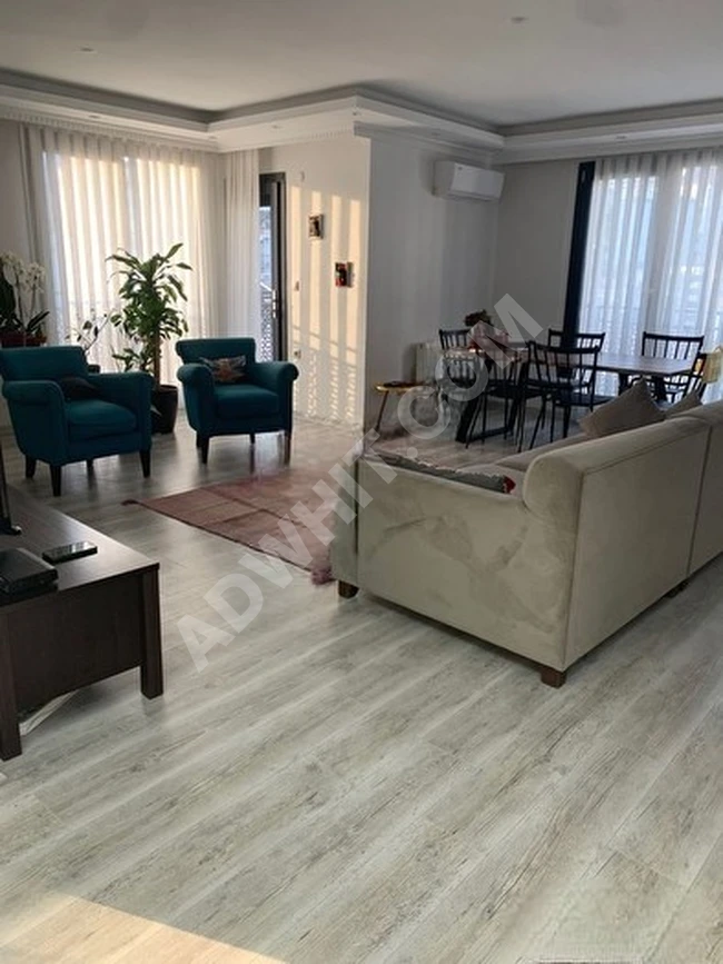 From TİAMO: 3+1 apartment in a 2-year-old building, 120 square meters, equipped with a closed parking lot, elevator, and American kitchen, open and spacious