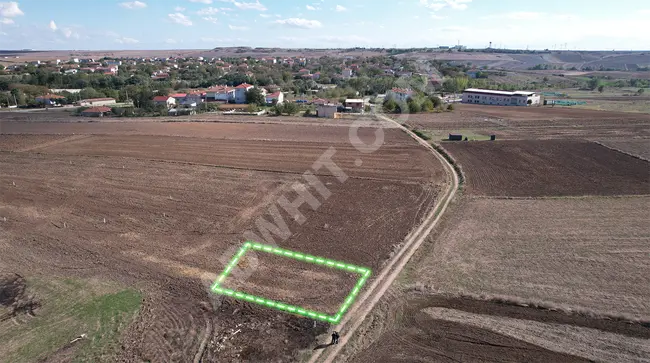 Residential land with an area of 343 square meters suitable for building 3 floors in Tekirdağ Ergene Misinli