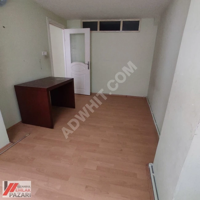 Apartment for rent consisting of two rooms and a living room (2+1) on ŞÜKRÜBEY Street in AVCILAR