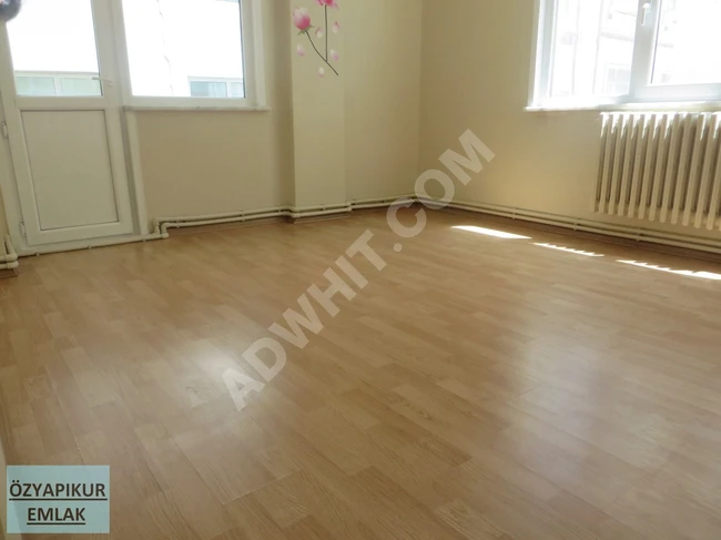 Apartment 3+1 for sale at a corner location with an area of 120 square meters, with an elevator, in B EVLER YAYLA SİYAVUŞPAŞA