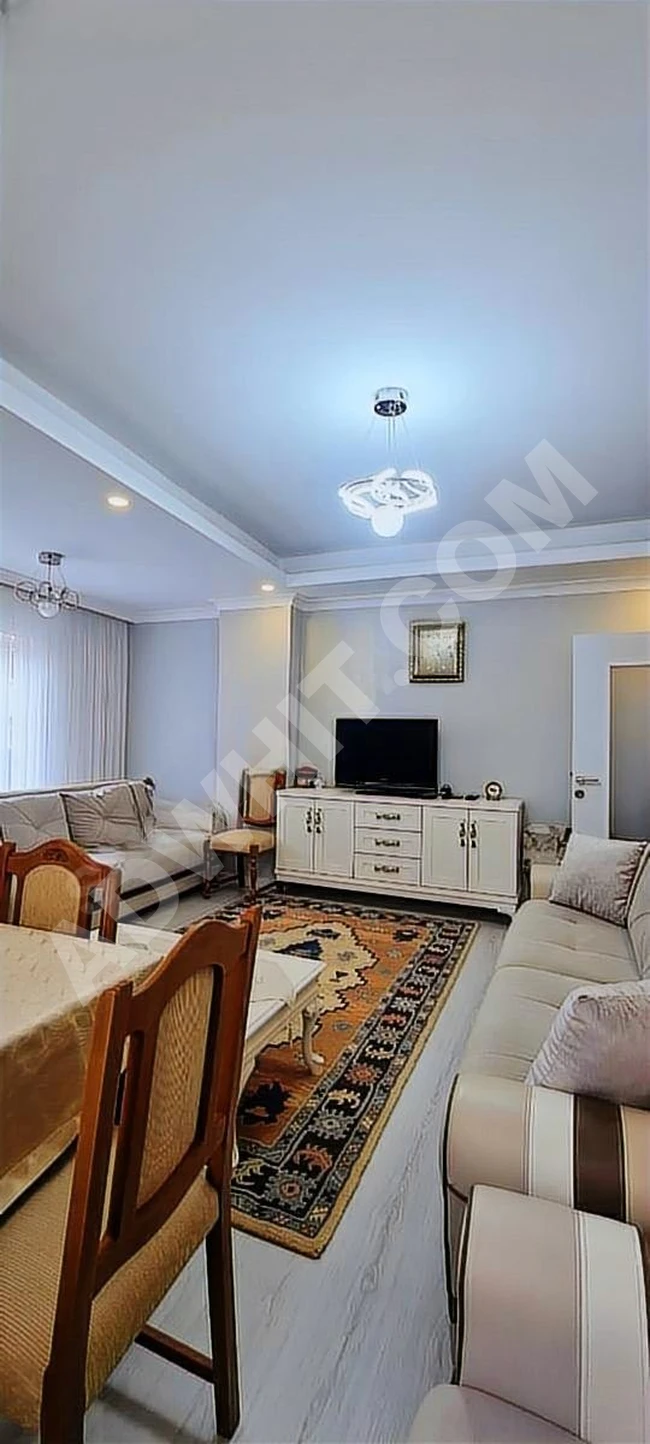 2+1 spacious apartment in good condition, with a net area of 95 m2, in a one-year-old building. In the city center, in Avcılar