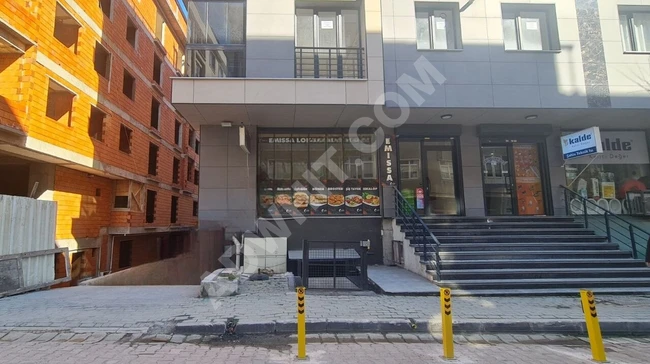 Shop for rent in a new and active building with an area of 70 square meters in the center of Avcılar area