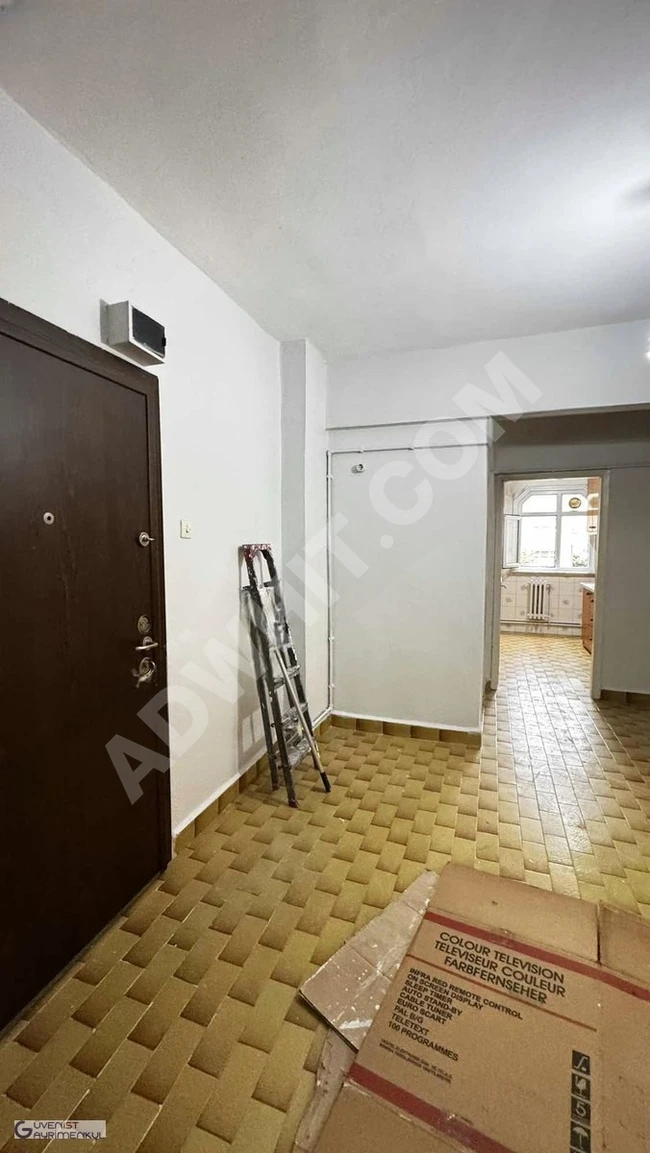 Apartment 3+1 for rent on the first floor and near GÜNGÖREN Municipality