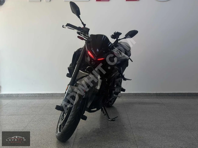 MT-25 ABS motorcycle in black, in clean condition and without defects with distinctive additions from LAVETTO