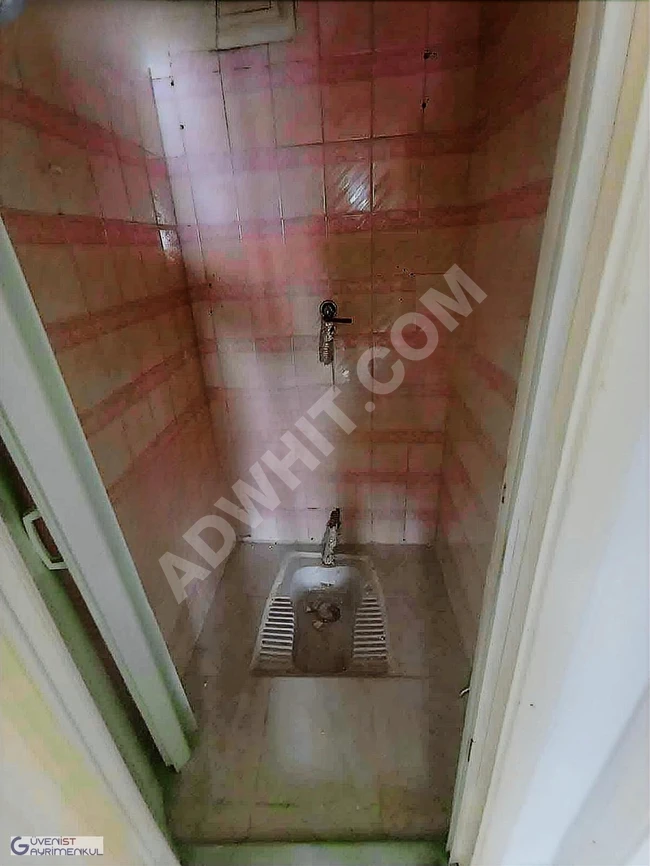 Apartment 3+1 for sale spacious area in BAHCELIEVLER YAYLA