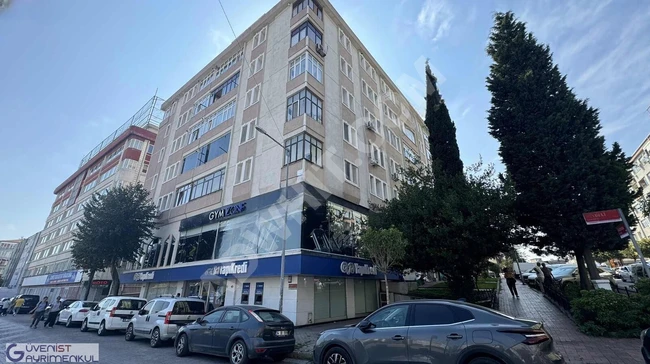 HAZNEDAR MEYDANDA ASANSÖRLÜ 5 KATLI BİNANIN 5.KATI SATILIK DAİRE