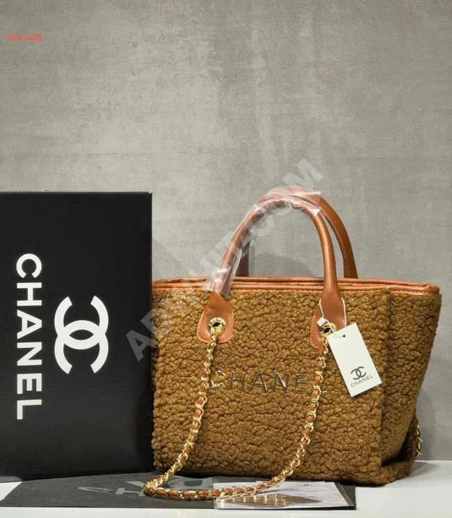 Women's handbag brand