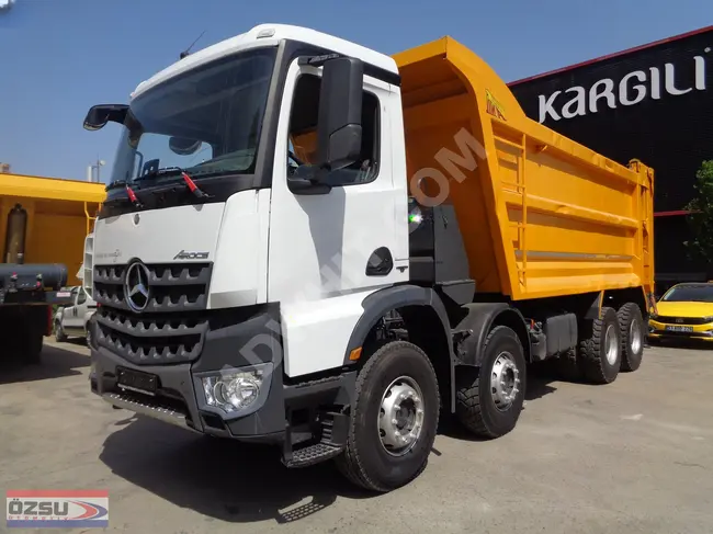 شاحنة MERCEDES AROCS 4145 موديل 2018 بحمولة Hardox ومكيفة