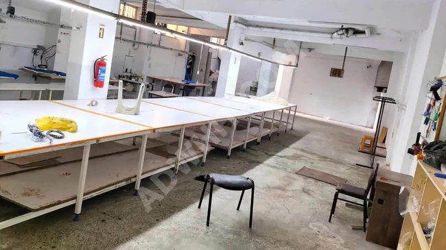 Shop for rent with an area of 240 square meters in Bağcılar, suitable for a fabric cutting workshop