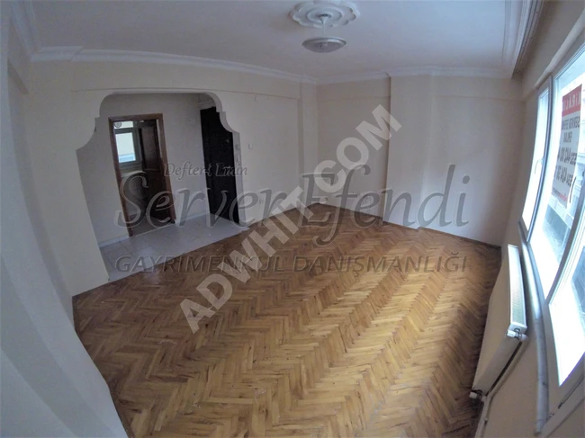 2+1 apartment, 85 square meters, middle floor with elevator in Bahçelievler Merkez