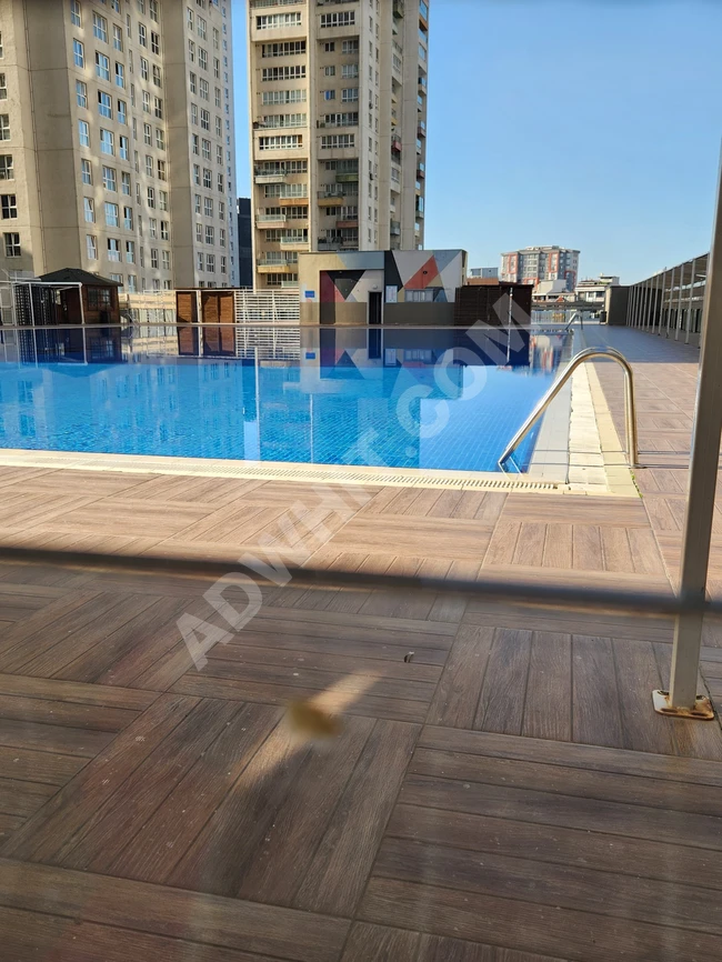 Nlogo sitesi içerisinde Yıllık Kiralık 1+1 Boş Daire