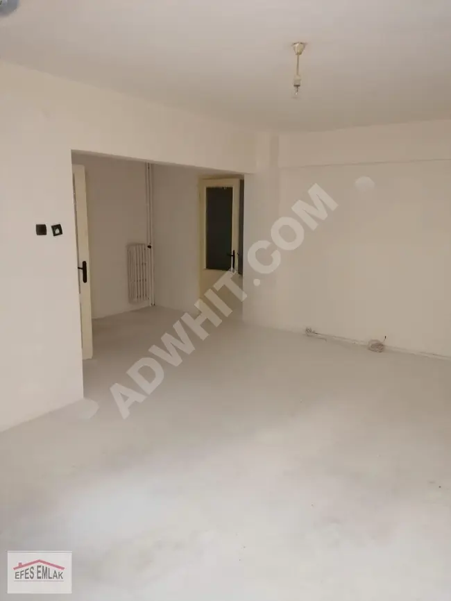 Apartment 3+1 with an area of 100 square meters, with a balcony, high entrance for sale in Zühtüpaşa Hatboyu