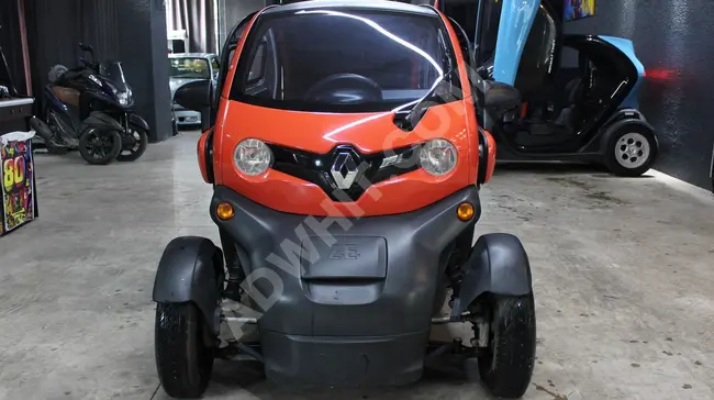 2018 - RENAULT TWIZY - With 75 horsepower - No accidents and new battery - From AUTO BEST