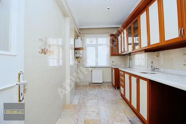 BAHÇELİEVLER BELEDİYE KARŞISINDA 3+1 ARAKAT 130 M2 DAİRE