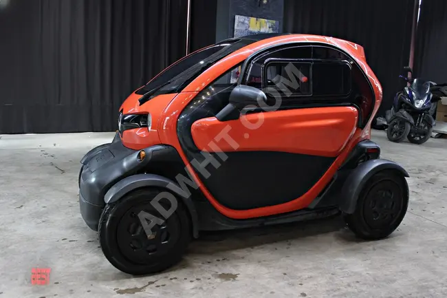 2018 - RENAULT TWIZY - With 75 horsepower - No accidents and new battery - From AUTO BEST