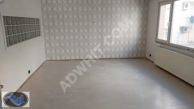 Apartment 3+1 for rent, second floor, equipped with central heating system in ŞİRİNEVLER Square