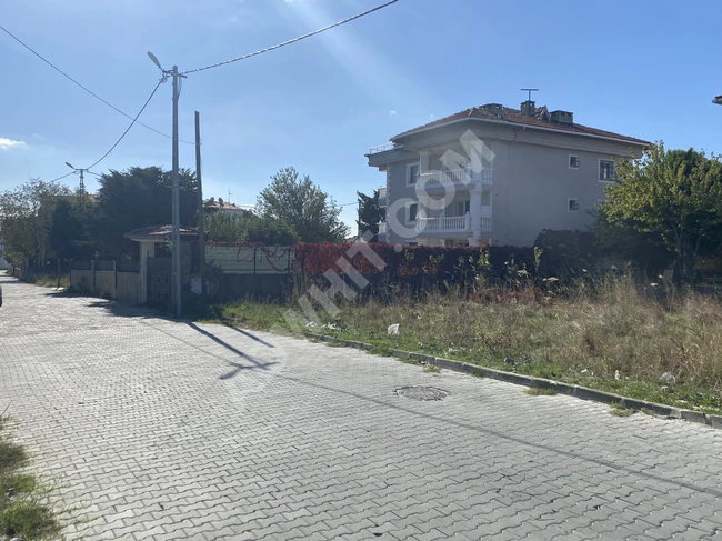 A detached house consisting of 5 floors on a plot of 900 m² in KAMİLOBA.