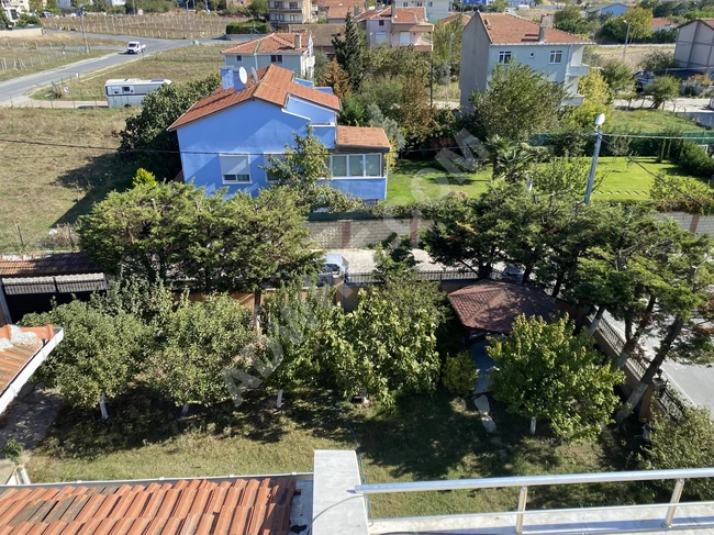 A detached house consisting of 5 floors on a plot of 900 m² in KAMİLOBA.