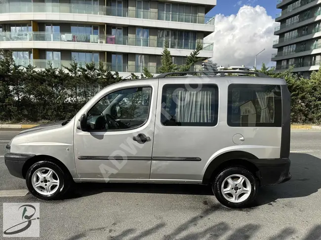 Mini van model 2002 with a distance of 195 km in exceptional condition