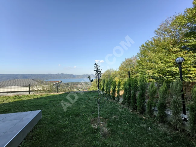 Villa with a full view of Lake Sapanca