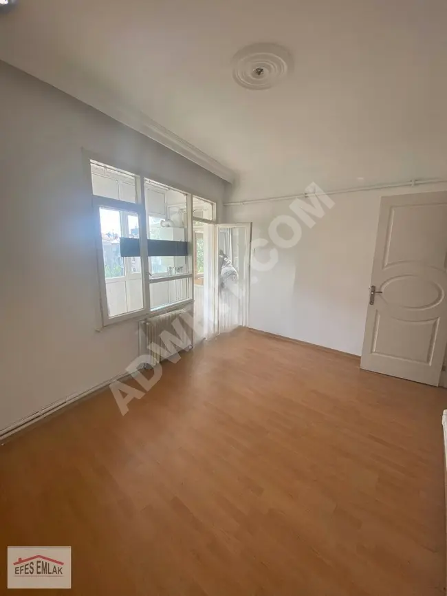 Opportunity: 3+1 apartment, 90 square meters, with a high entrance and balcony in Kadıköy Moda