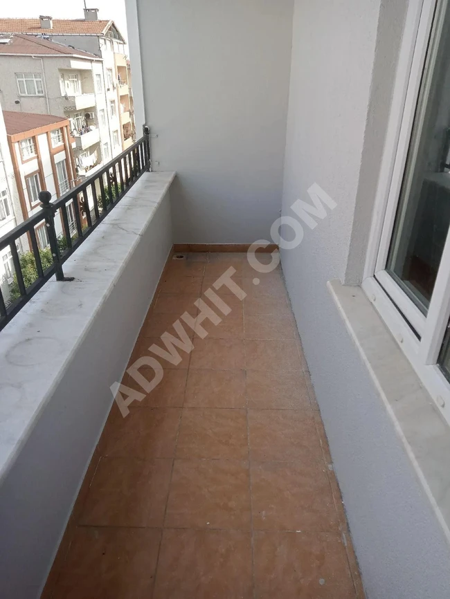 Apartment for rent on the fourth floor, in a building of wedding halls