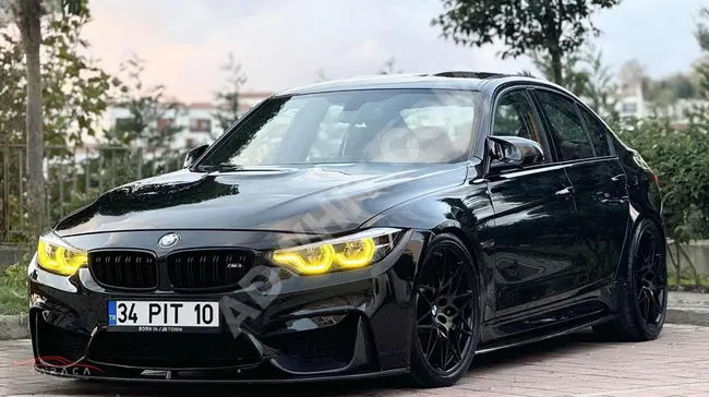 2018 -  BMW F80 M3 Competition LCI Conversion  - ميزة عرض المعلومات على الزجاج الأمامي - تابلو مخيط - من KARACA