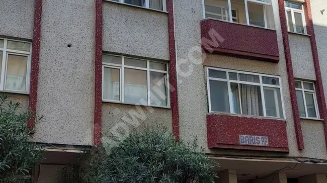 Apartment 2+1 on the second floor / 5 minutes away from the metro and metrobüs station YENİBOSNA