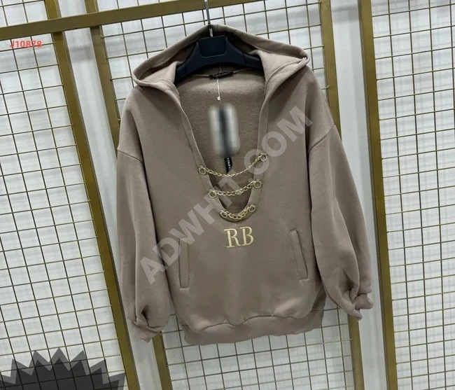 Hoodie with a cap and chains