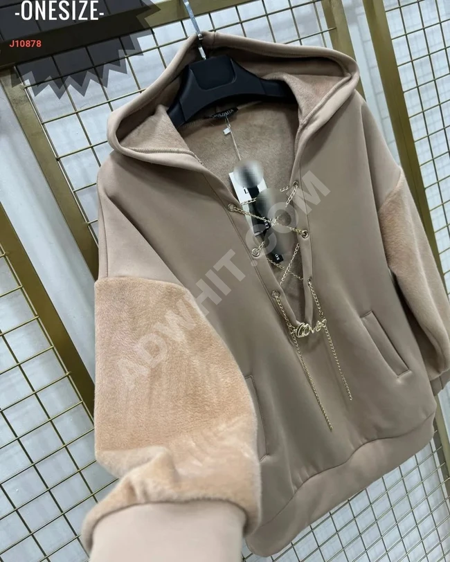 Hoodie with a cap and chains