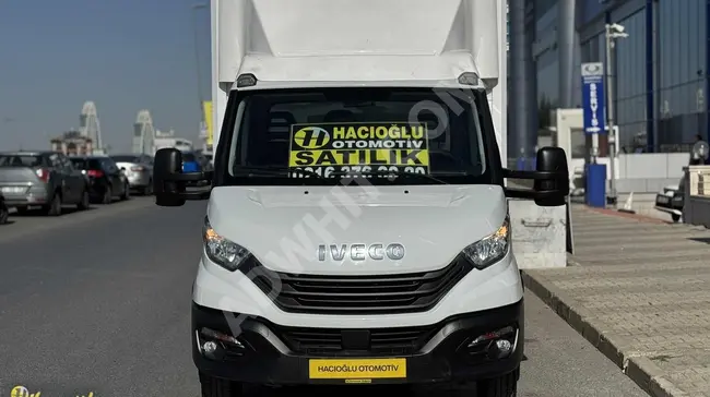 2022 - Iveco -شاحنة  مع مكيف بدون عيوب و مع صندوق و بستائر جانبية جديدة بطول 4.80 متر - من HACIOĞLU