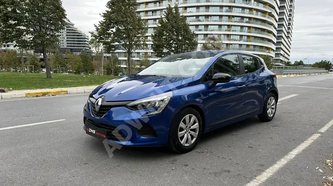 سيارة RENAULT CLİO 1.0 SCE JOY موديل 2023 بدون طلاء / ناقل حركة يدوي