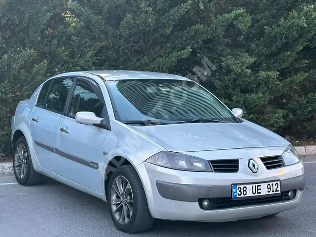 Renault 1.6 - without painting the roof, trunk, and hood, odometer at 278,000 kilometers original