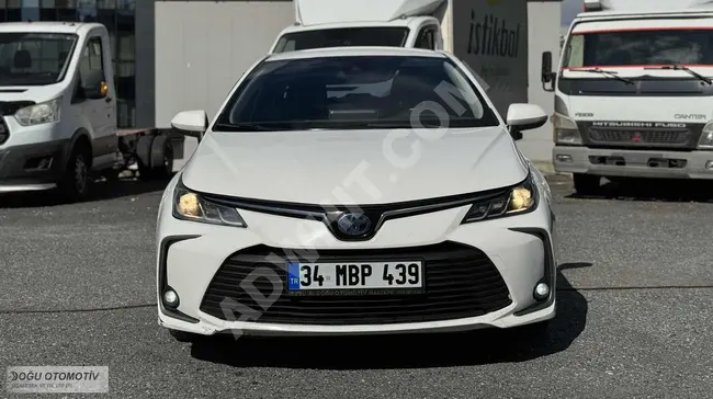 2020  -  Toyota  1.8  Hybrid - نظيفة  و بدون عيوب خارجية و بدون طلاء - من DOĞU OTOMOTİV