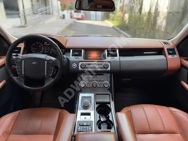 RANGE ROVER PREMİUM HSE- مقاعد 4 مع ميزة التدفاة وذاكرة , ونظام التعليق الهوائي