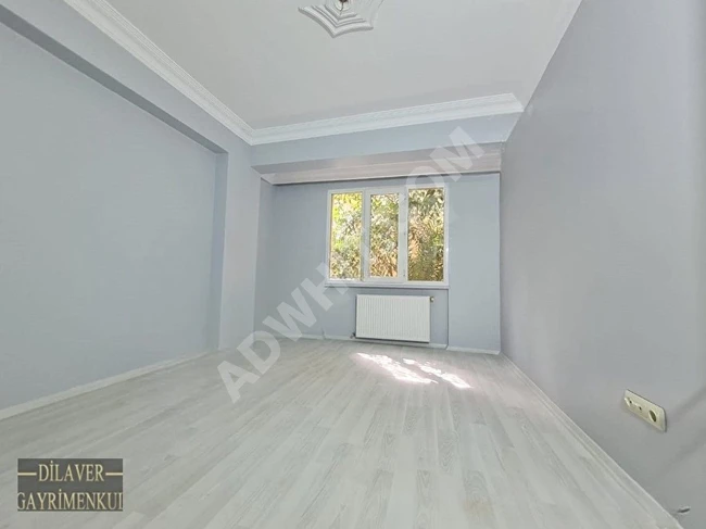 Apartment 3+1 for sale, built in 2006 and suitable for a mortgage, near FATMA HATUN Mosque in BAHÇELİEVLER