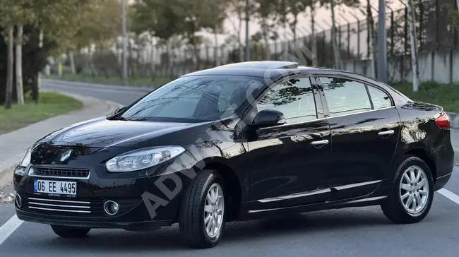 موديل 2011  RENAULT FLUENCE   بسقف زجاجي وناقل حركة أوتوماتيكي