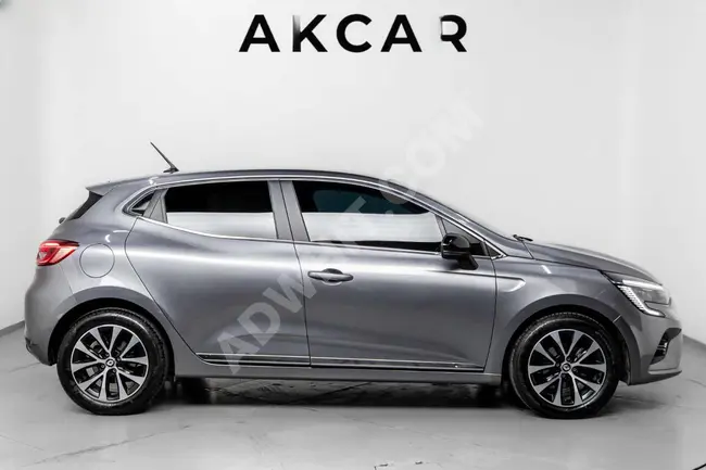 AKCAR-2023-RENAULT CLİO-OTOMATİK-İCON-HATASIZ-PARK ETME YARDIMI