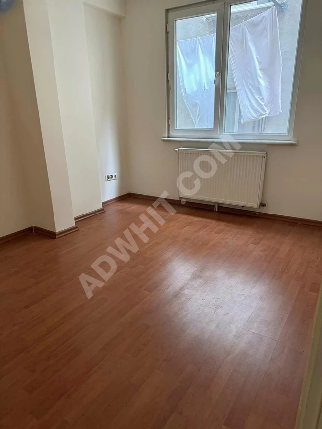 AKKOÇLARDAN SATILIK 3+1 135 M2 ACİL 1.KAT GENİŞ DAİRE